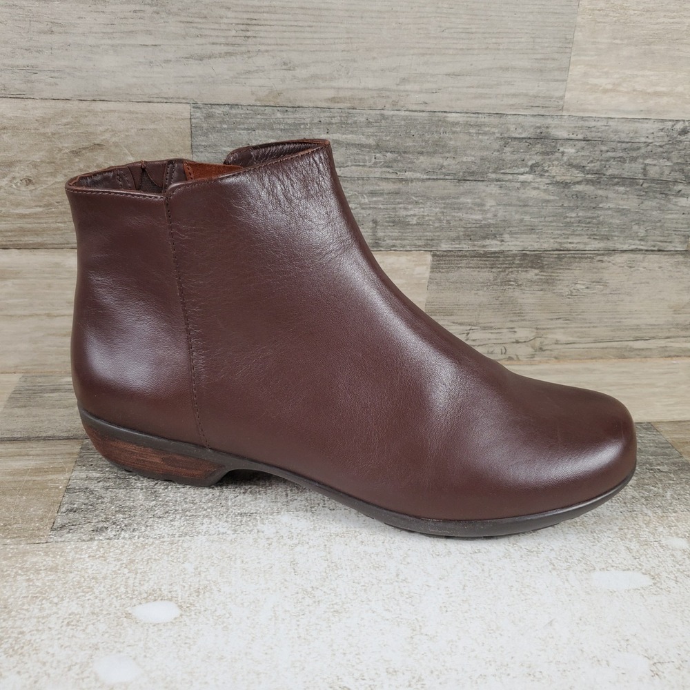 Ros Hommerson Ezra Womens Ankle Bootie Sz 11 M Brown Smooth Leather Side Zipper
